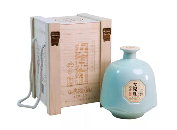 重庆回收绍兴女儿红黄酒醇酿花雕酒木质礼盒2.5L坛装黄酒